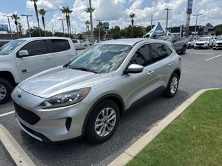 Used 2020 Ford Escape SE image 1