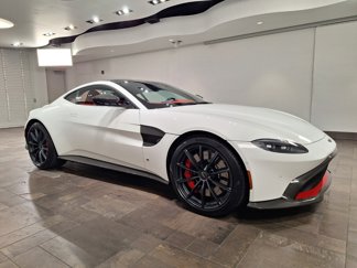 Used 2019 Aston Martin V8 Vantage Coupe image 1