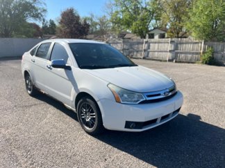 Used 2011 Ford Focus SEL image 1