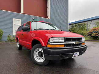 Used 2000 Chevrolet S10 Pickup 2WD Regular Cab image 1