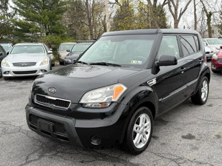 Used 2011 Kia Soul + w/ Audio Pkg image 1