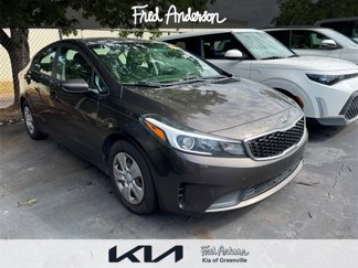 Used 2017 Kia Forte LX image 1