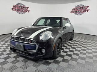 Used 2015 MINI Cooper S image 1
