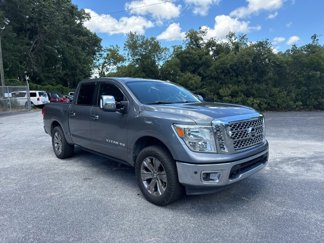 Used 2018 Nissan Titan SV w/ Chrome Package image 1