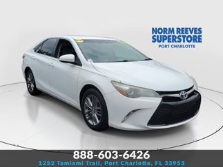 Used 2017 Toyota Camry LE image 1