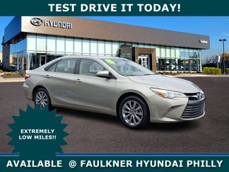 Used 2015 Toyota Camry XLE image 1