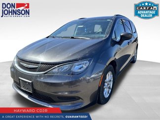 Used 2021 Chrysler Voyager Lxi image 1