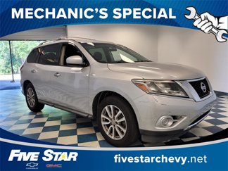 Used 2016 Nissan Pathfinder S image 1