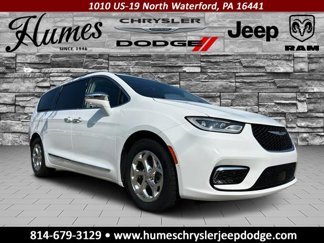 Used 2022 Chrysler Pacifica Limited image 1