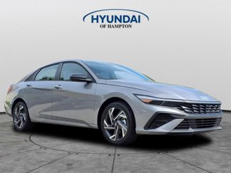 New 2025 Hyundai Elantra SEL image 1