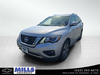 Used 2019 Nissan Pathfinder SV image 1
