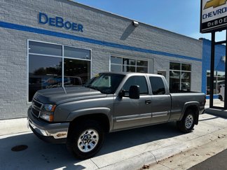 Used 2006 Chevrolet Silverado 1500 LT w/ Light Duty Power Package image 1