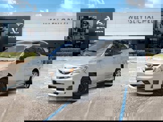 Used 2011 Toyota Corolla LE image 1