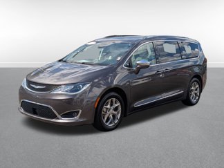 Used 2017 Chrysler Pacifica Limited w/ Advanced Safetytec Group image 1