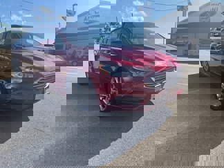 Used 2017 Ford Fusion SE image 1