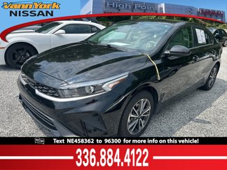 Used 2022 Kia Forte LXS image 1