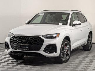 Certified 2024 Audi Q5 e Premium Plus image 1