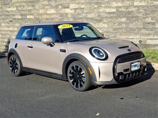 Used 2023 MINI Cooper S image 1