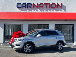 Used 2017 Lincoln MKC Premiere image 1