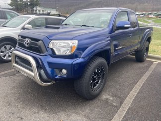 Used 2015 Toyota Tacoma TRD Pro image 1