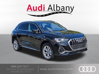 Used 2025 Audi Q3 2.0T Premium image 1