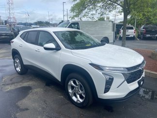 New 2025 Chevrolet Trax LS w/ LS Convenience Package image 1
