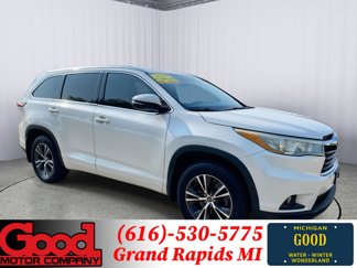 Used 2016 Toyota Highlander XLE image 1