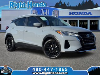 Used 2024 Nissan Kicks SV image 1