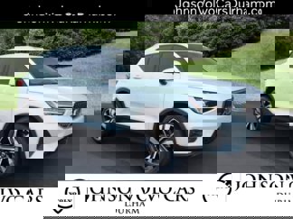 Certified 2023 Volvo XC40 B4 Plus w/ Protection Package Premier image 1