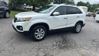 Used 2013 Kia Sorento LX w/ Convenience Pkg image 1