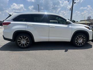 Used 2018 Toyota Highlander Limited image 1