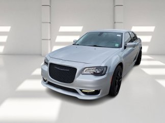Used 2022 Chrysler 300 Touring L image 1