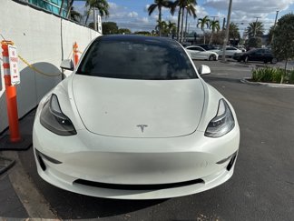 Used 2023 Tesla Model 3 Standard Range image 1