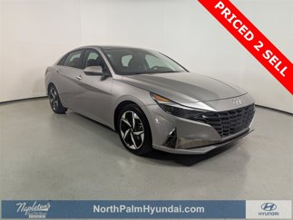 Used 2023 Hyundai Elantra Limited image 1