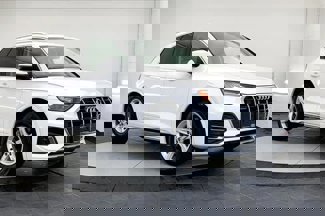 Certified 2022 Audi Q5 2.0T Premium w/ Convenience Package image 1