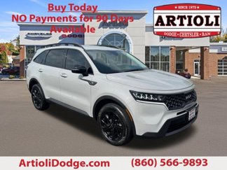 Used 2022 Kia Sorento S image 1