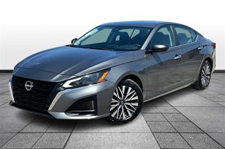 Used 2024 Nissan Altima 2.5 SV image 1