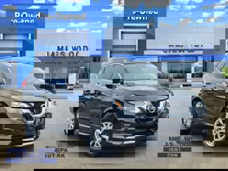 Used 2017 Nissan Rogue SV image 1