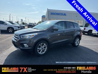 Used 2017 Ford Escape SE image 1