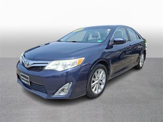 Used 2014 Toyota Camry XLE image 1