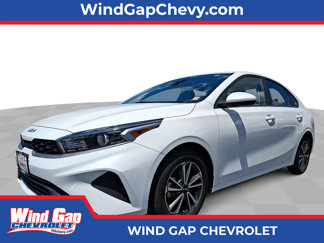 Used 2022 Kia Forte LXS image 1