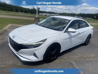 Used 2021 Hyundai Elantra SEL image 1