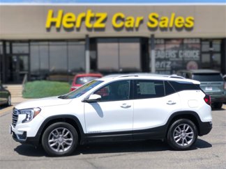 Used 2024 GMC Terrain SLT image 1