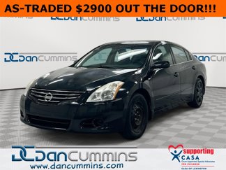 Used 2010 Nissan Altima 2.5 S image 1