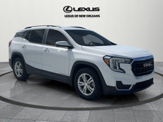 Used 2022 GMC Terrain SLE w/ Driver Convenience Package image 1