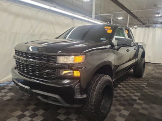 Used 2020 Chevrolet Silverado 1500 Custom w/ Custom Value Package image 1