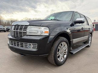 Used 2010 Lincoln Navigator 4WD image 1