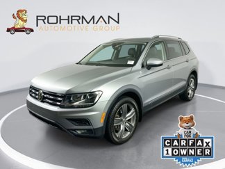 Used 2020 Volkswagen Tiguan SE image 1