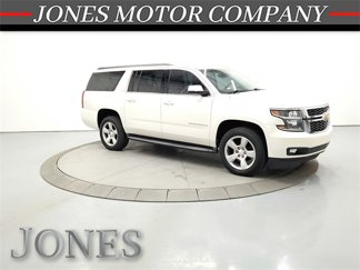 Used 2015 Chevrolet Suburban LT image 1