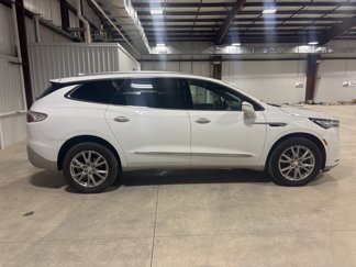 Used 2022 Buick Enclave Premium image 1
